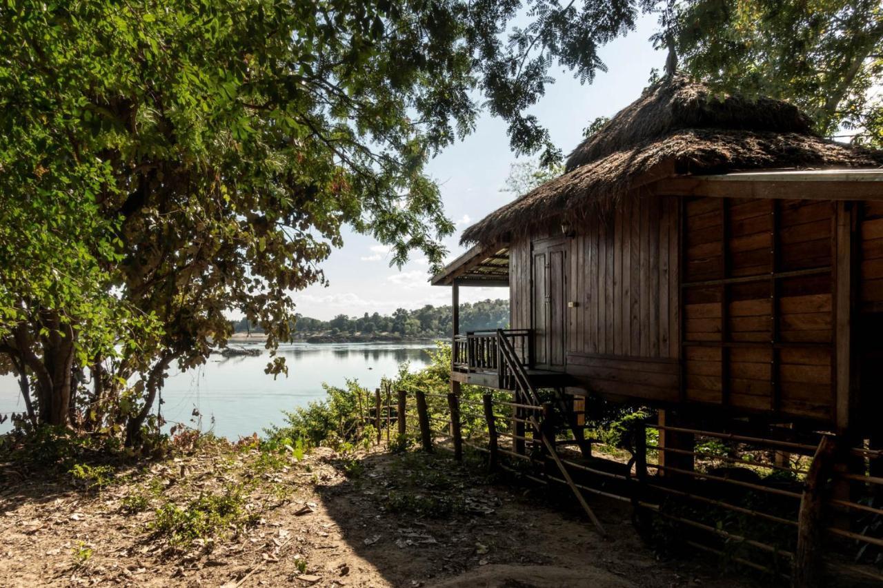 Pomelo Restaurant And Guesthouse - Fishermen & Tammarine Cottages Riverfront - Experience Nature, Culture And Adventure & Tailor-Made Tour Ban Khon Exterior foto